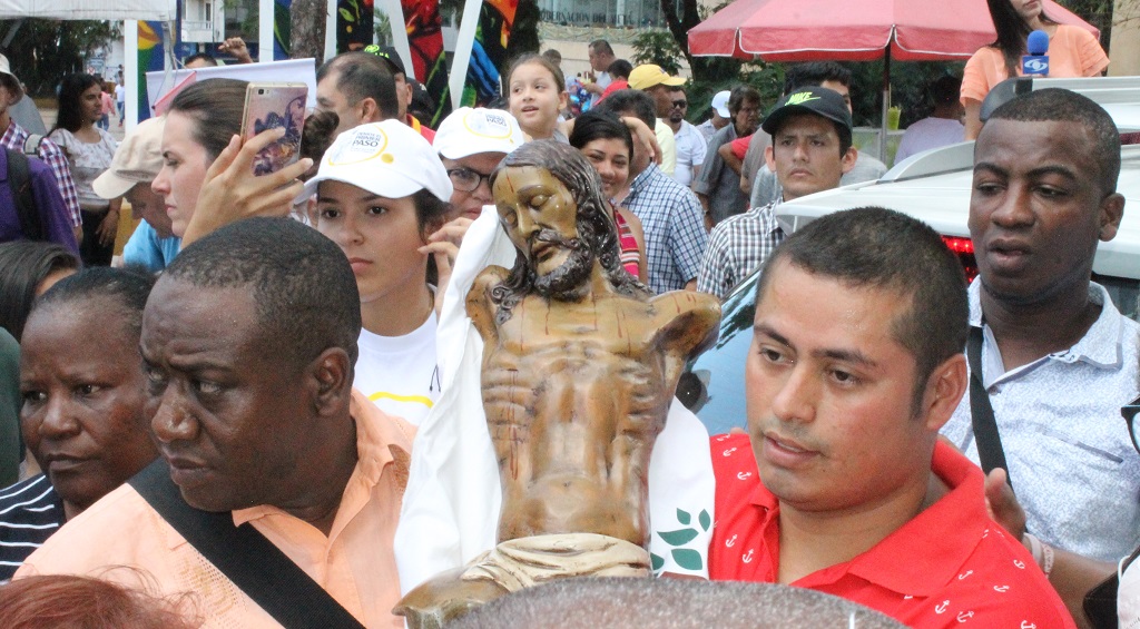 Villavicencio acoge Cristo de Bojayá junto con víctimas del conflicto armado