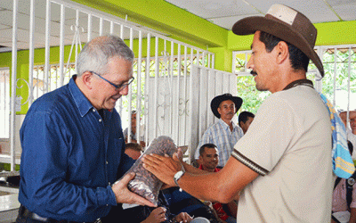 Embajador de Alemania visita a comunidades el Catatumbo