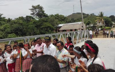 Comunidad de San Isidro celebra inauguración del puente que cambiará su vida