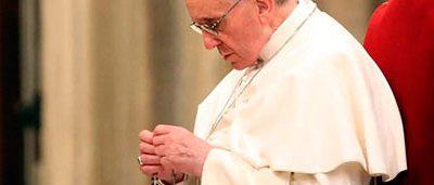 El Papa Francisco ora por los hermanos de Ecuador